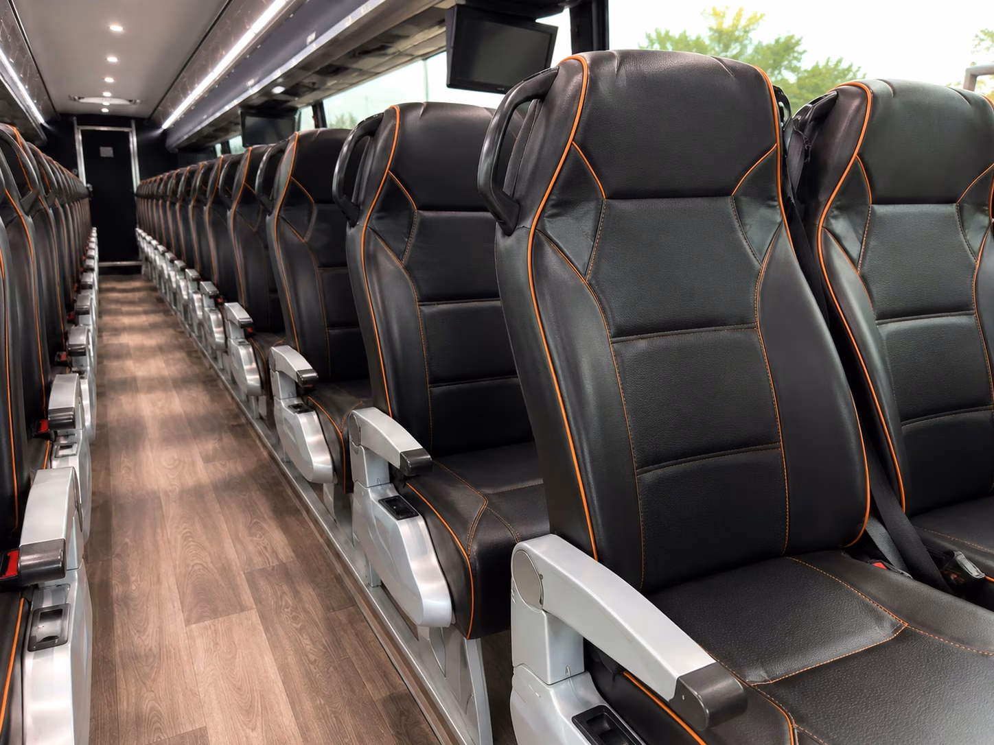 pittsburg charter buses for large and school organized prom groups